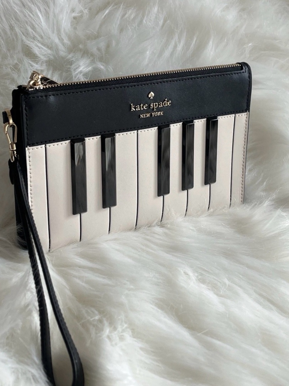 Kate spade ♠️ Pitch Purrfect piano keys medium wristlet clutch bag Leather NWOT